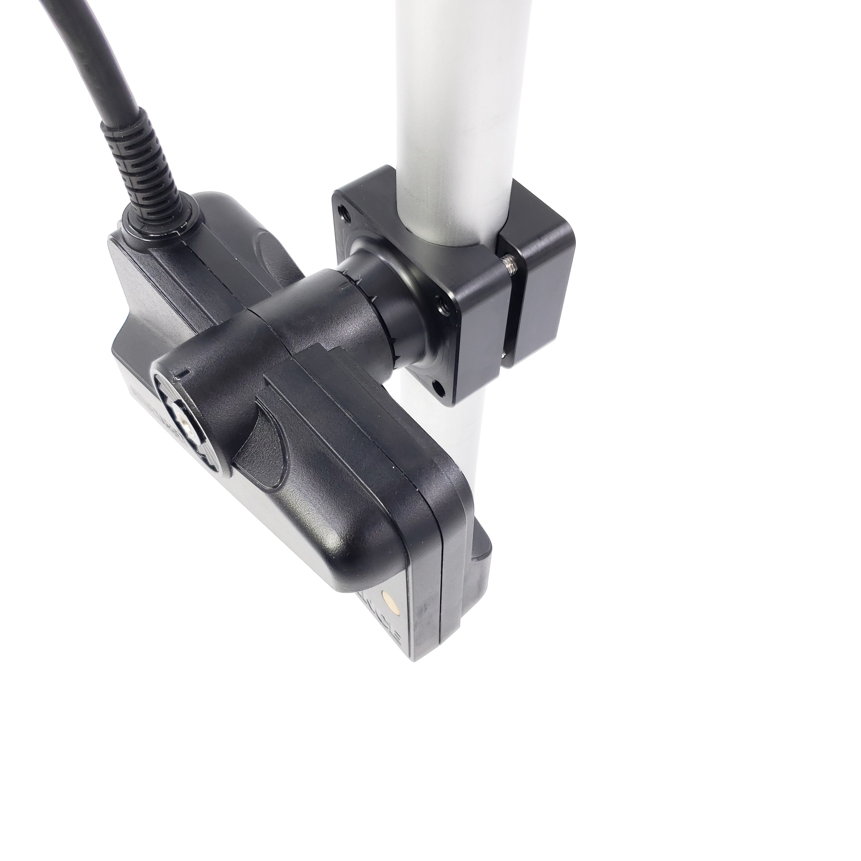 0 DEGREE LOWRANCE ACTIVE TARGET TRANSDUCER MOUNT ADAPTER FOR 1.5" POLES