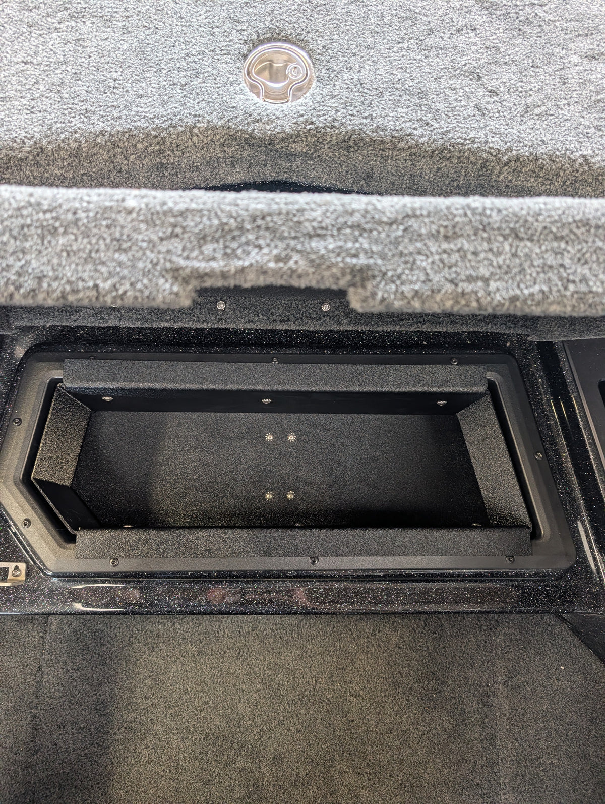 NPDSK0094 Skeeter® 2027 FXE 20/21 STEP TRAY