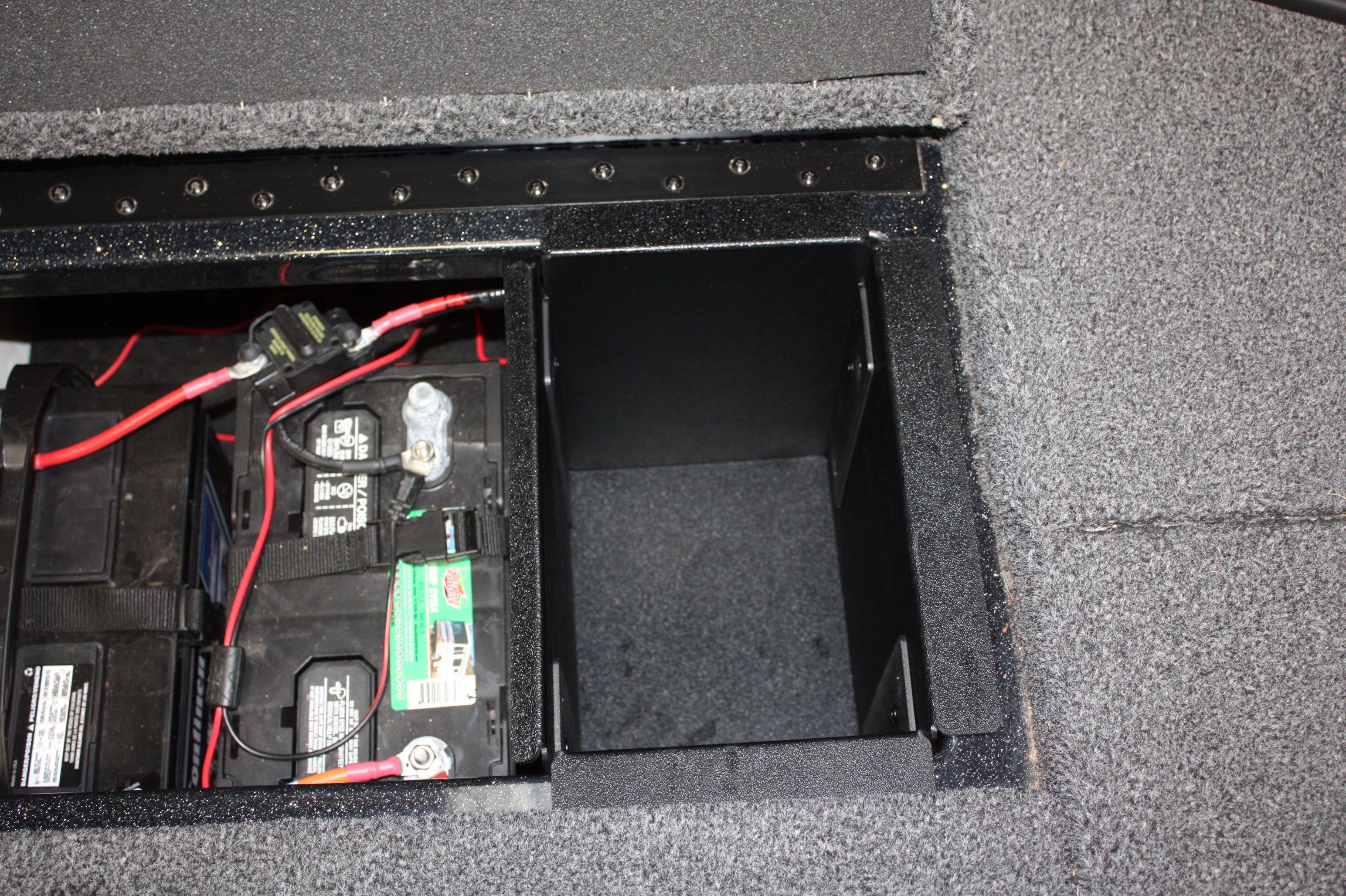 NPDNIT0009 2019 NITRO Z18 BATTERY COMPARTMENT TRAY