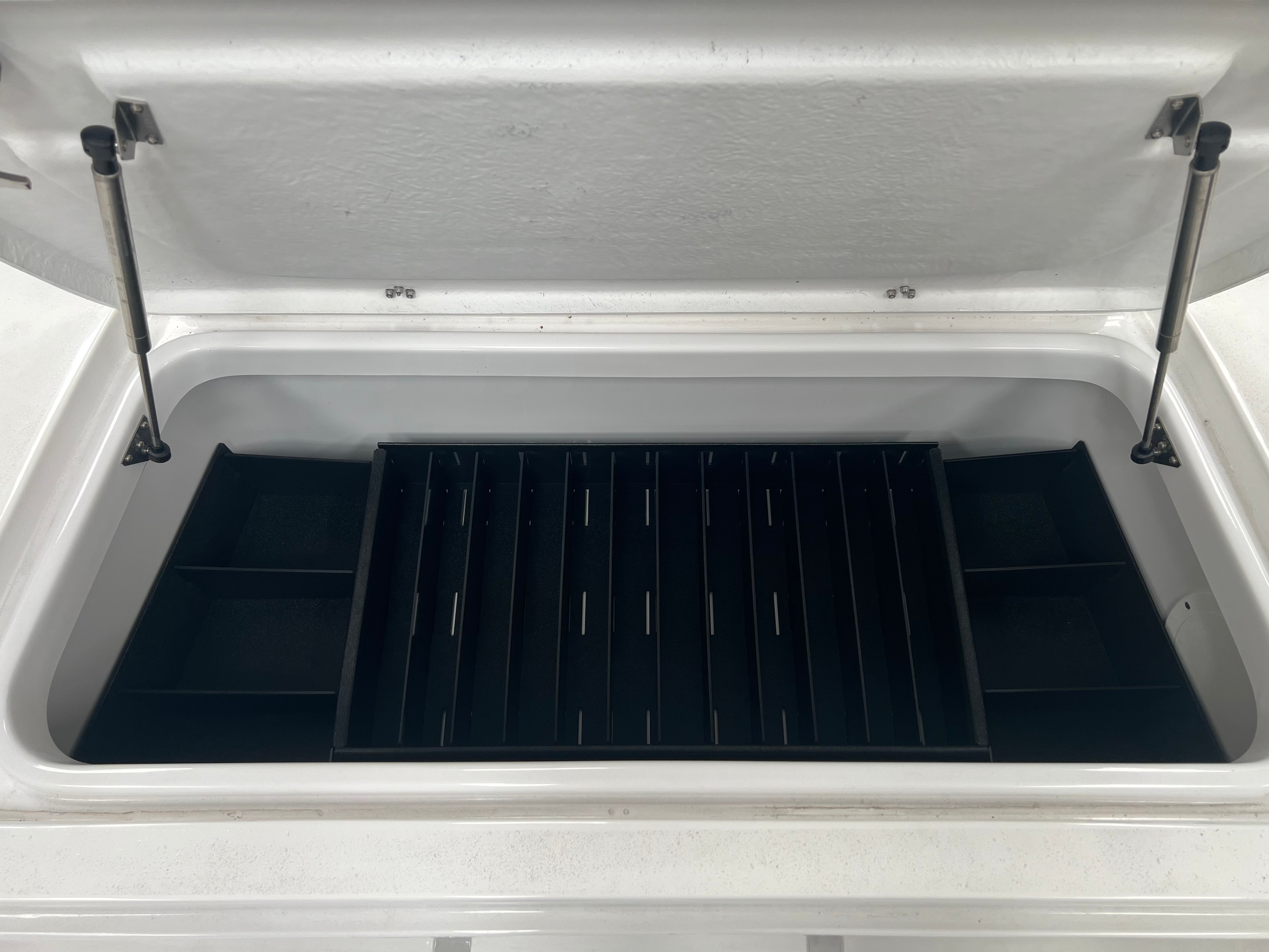 NPDBLAZ0002 2019-2024 BLAZER 675 ULTIMATE BAY CENTER COMPARTMENT KIT