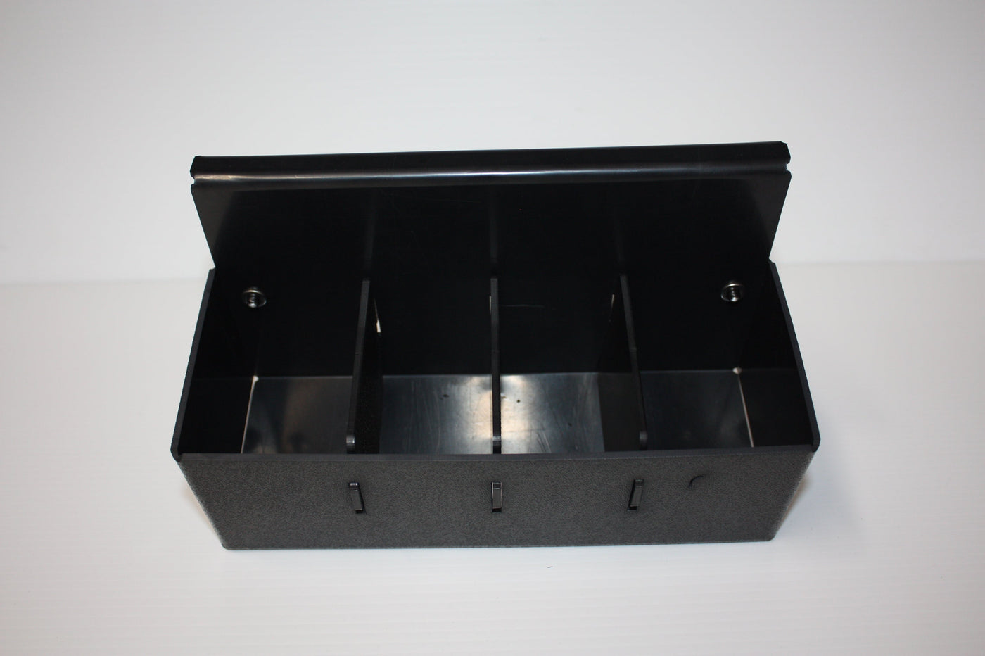 NPDSK0061 Skeeter®, XPRESS, GATOR TRAX DIVIDED CATCH ALL HANGING TRAY