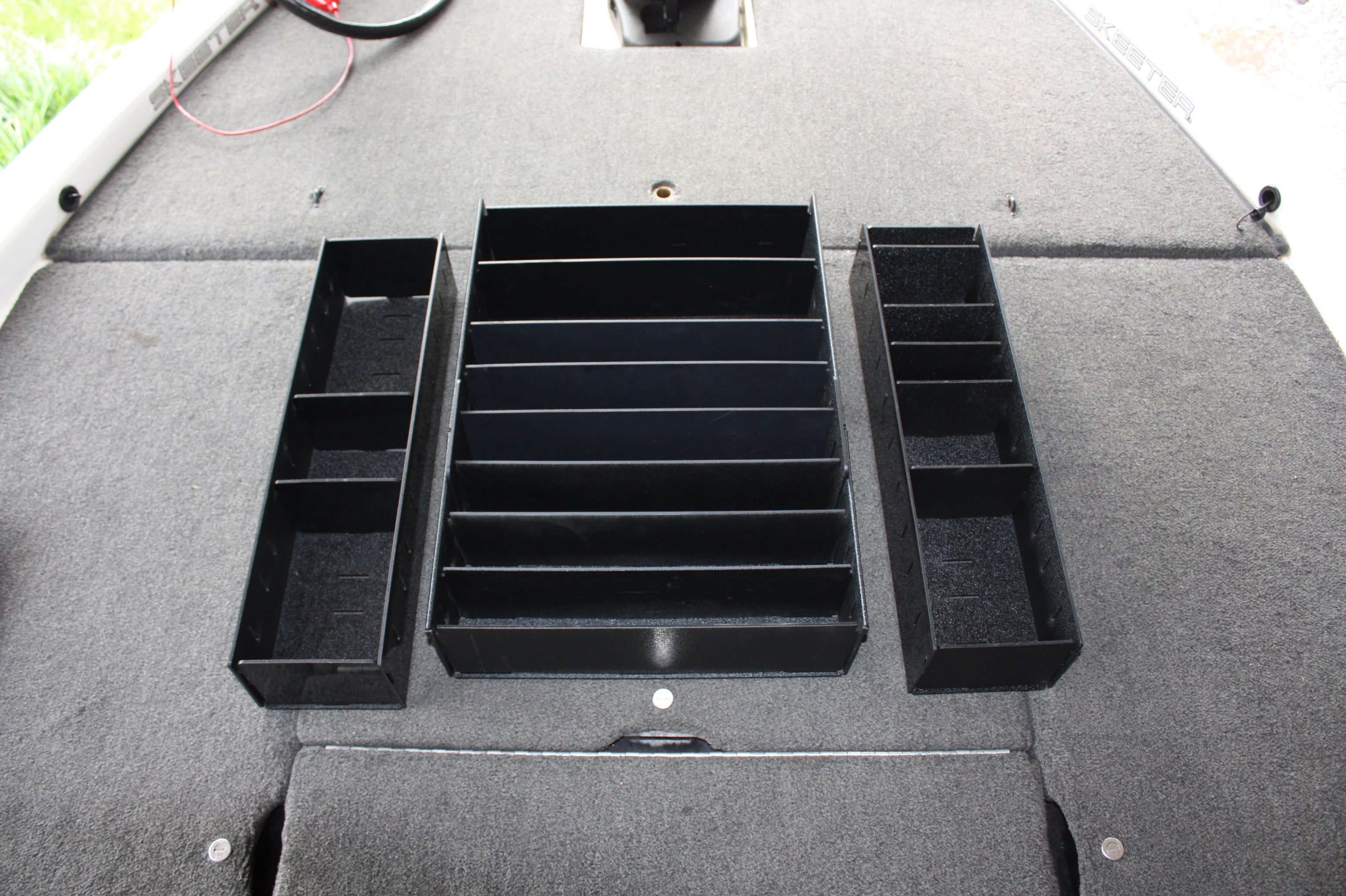 NPDSK0011 Skeeter® 2010 ZX225,2012-14 ZX20/21,2014-2016 FX21/2011 FX FRONT COMPARTMENT 1 TRAY SYSTEM