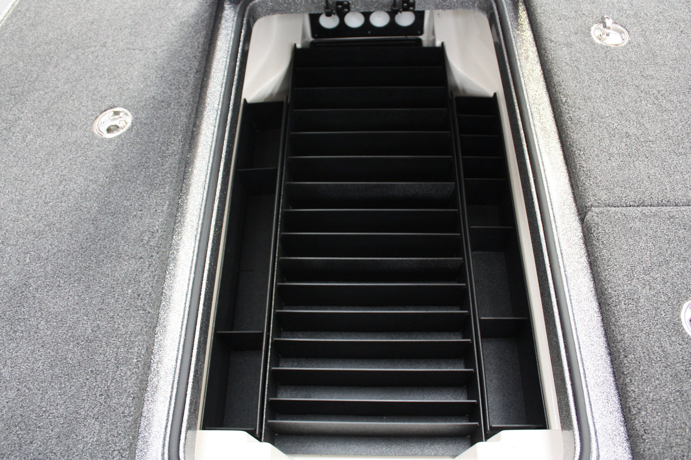 NPDRANG0016 Ranger® Z185/ 2015 118C CENTER COMPARTMENT KIT