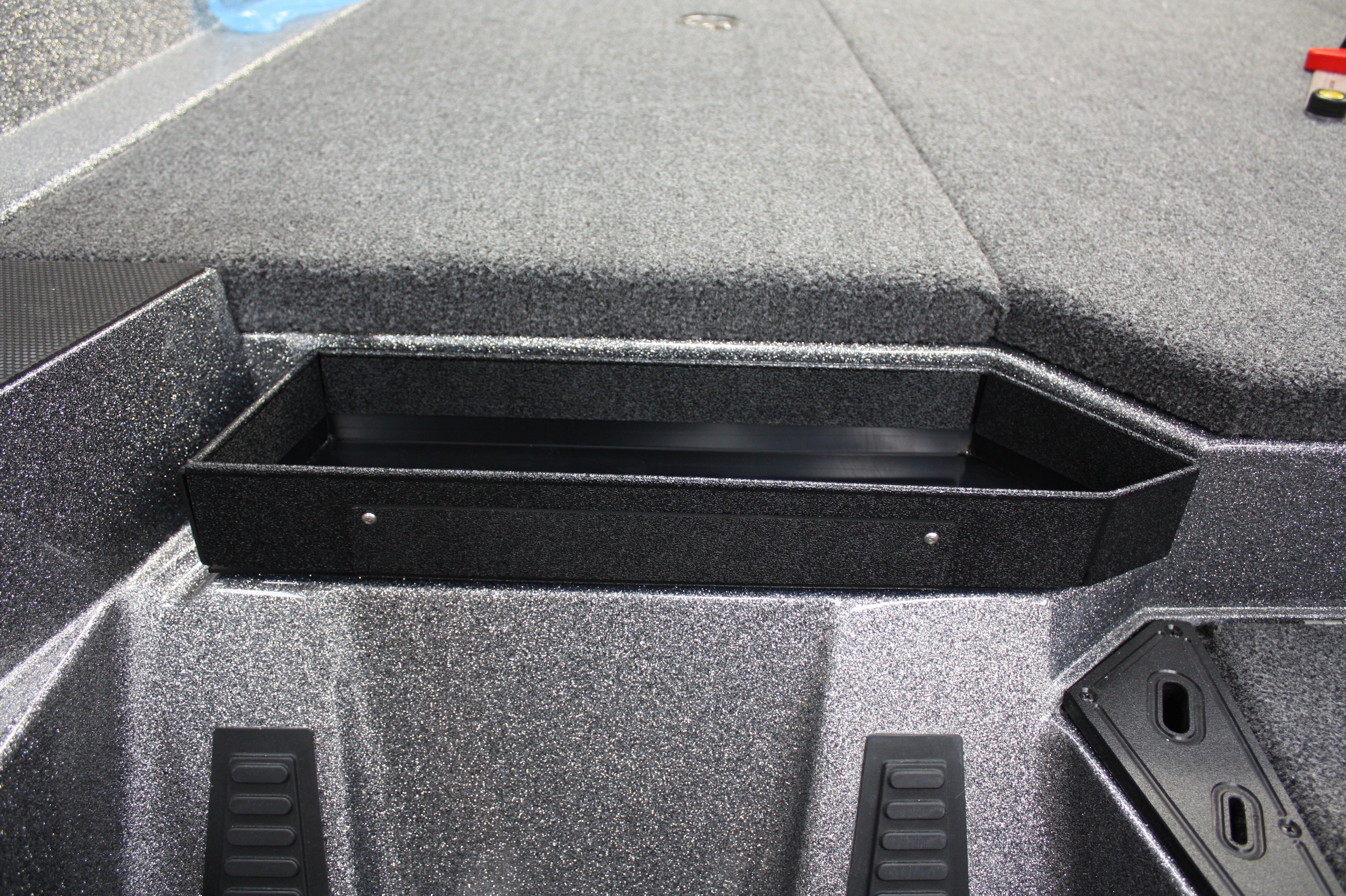 NPDRANG0019 Ranger® Z185 CATCH ALL TRAY