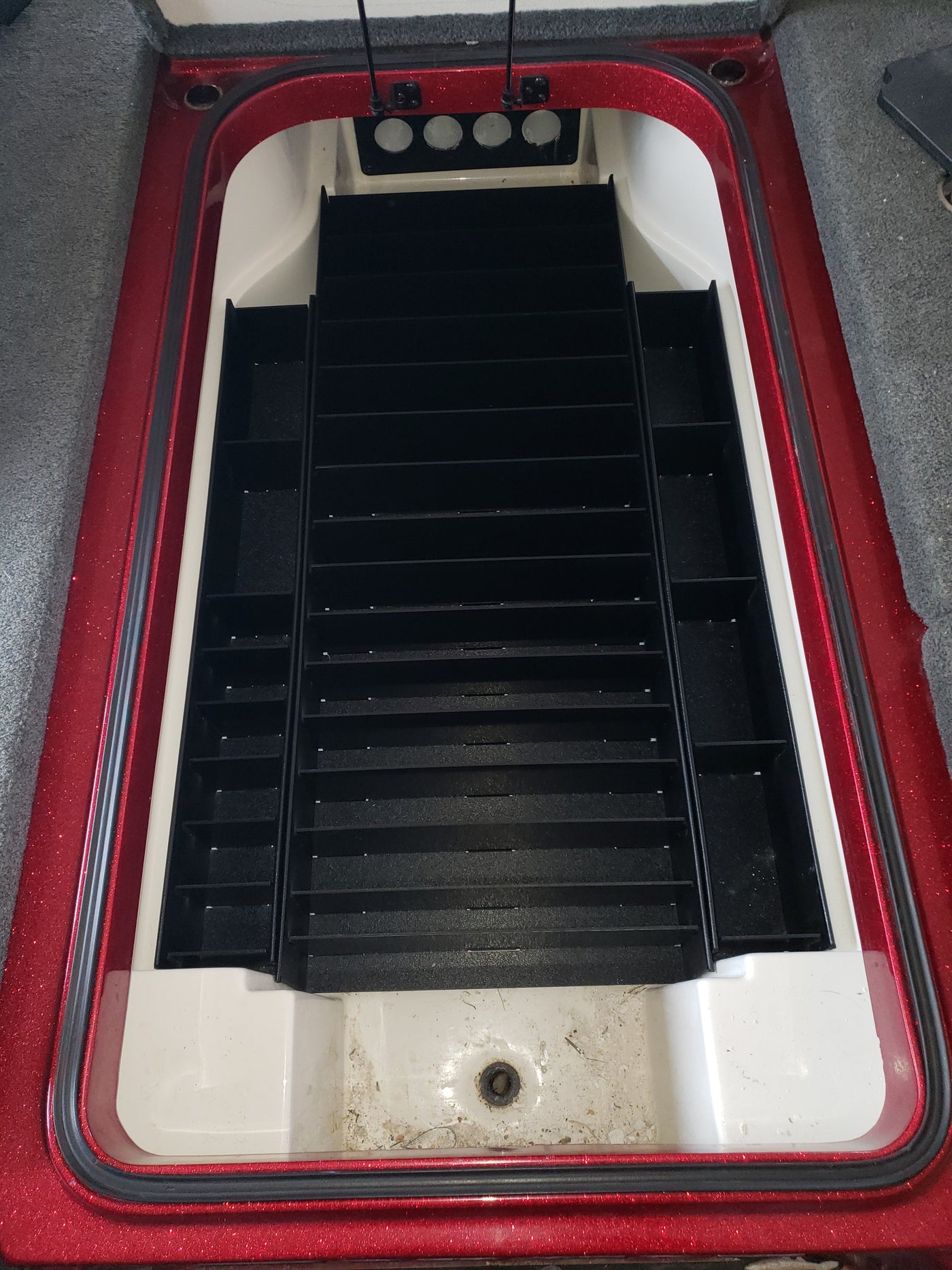 NPDRANG0016 Ranger®  Z185/ 2015 118C CENTER COMPARTMENT KIT