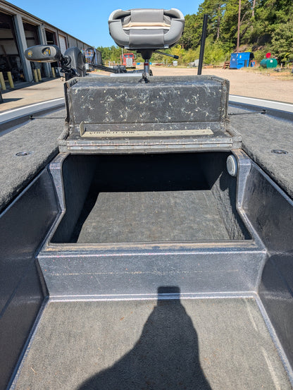 NPDBUL0014 1999 BULLET 21XD CENTER COMPARTMENT