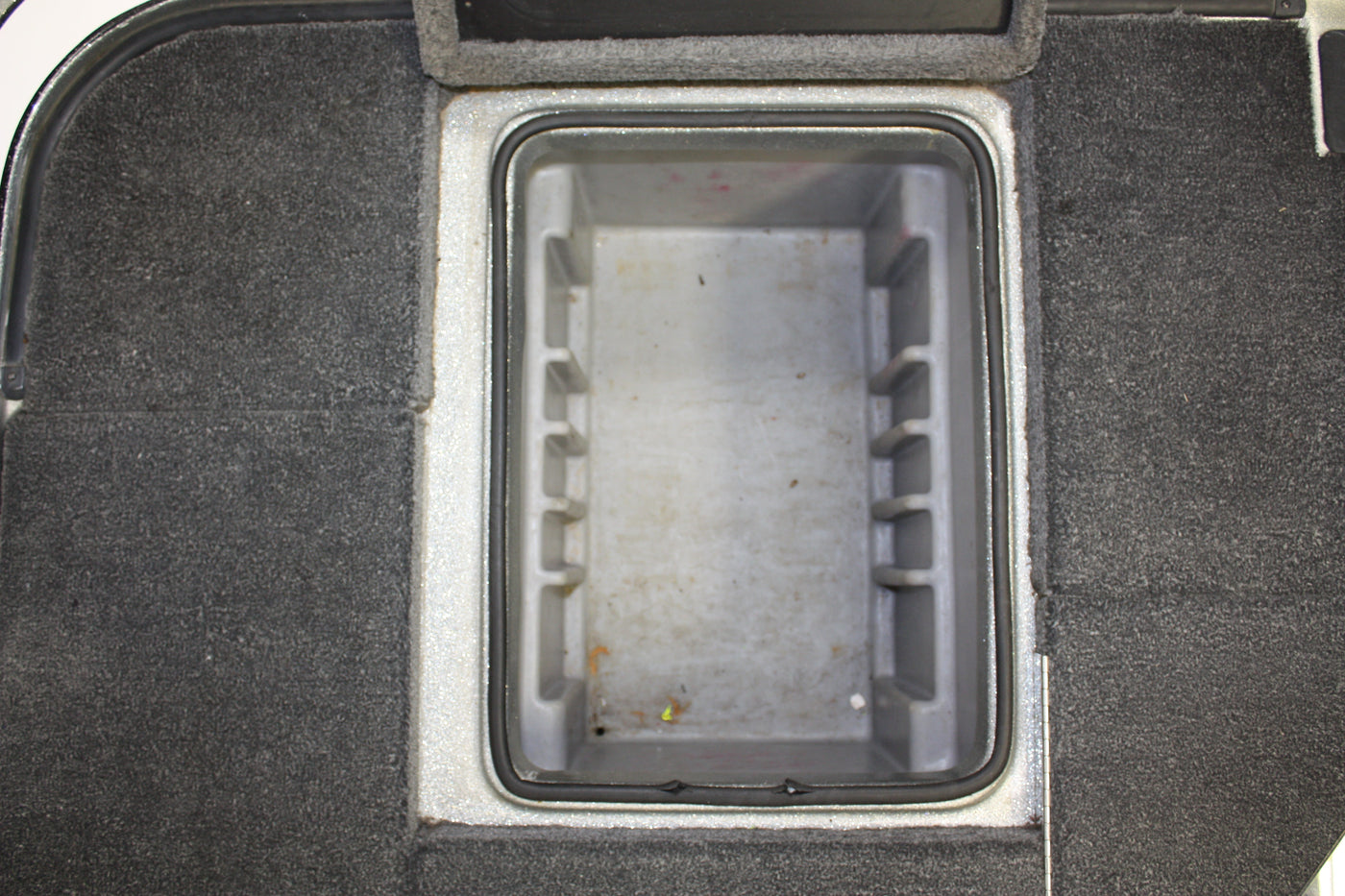 NPDTR0003 2012 TRITON 20XS REAR COMPARTMENT