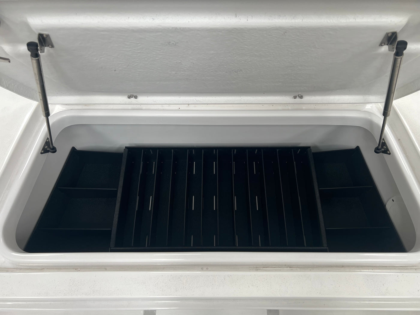 NPDBLAZ0002 2019-2024 BLAZER 675 ULTIMATE BAY  CENTER COMPARTMENT KIT