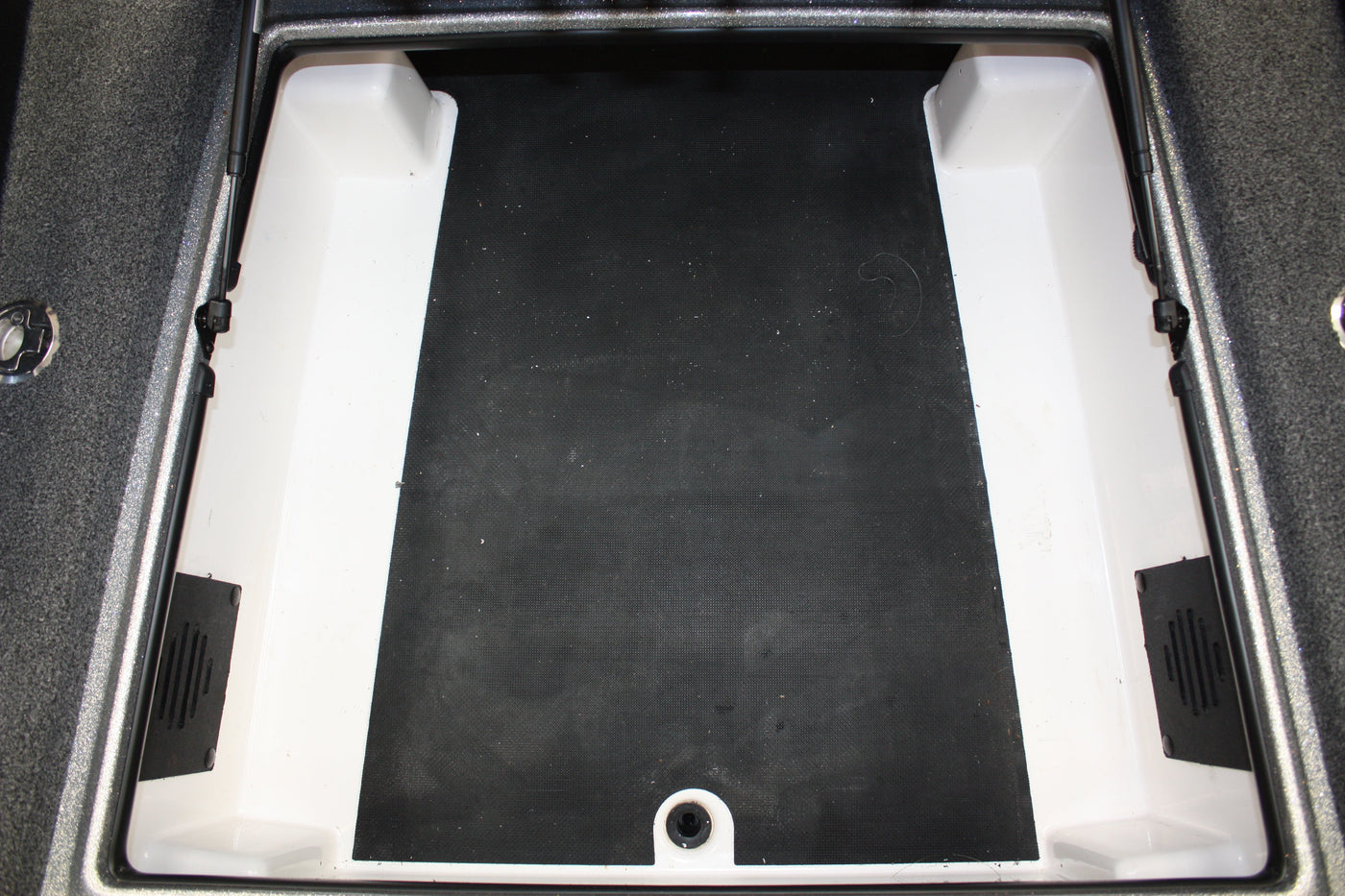 NPDNIT0010 NITRO 2018 Z20 FRONT DECK COMPARTMENT KIT