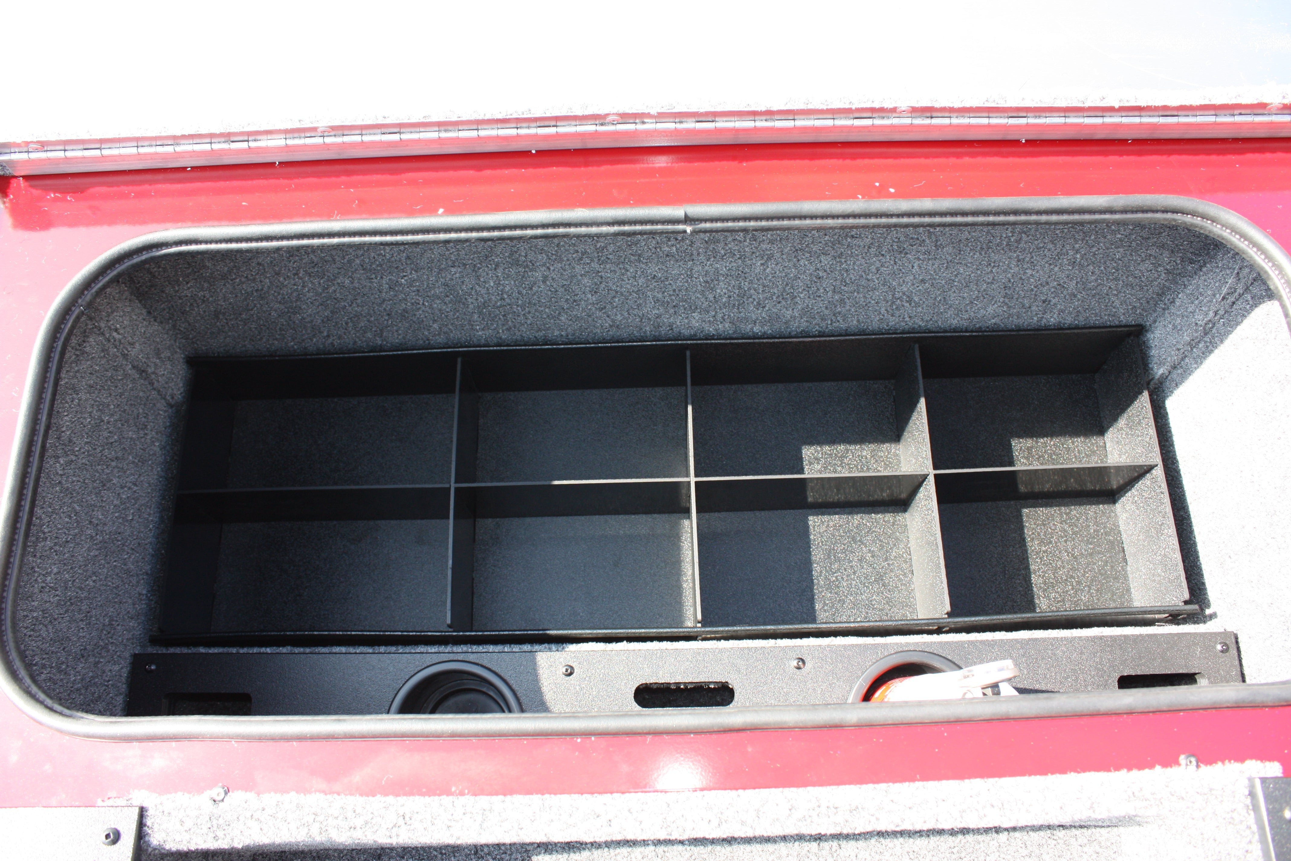 NPDTRAC0002 2022 TRACKER PRO 195 SOFT PLASTICS TRAY