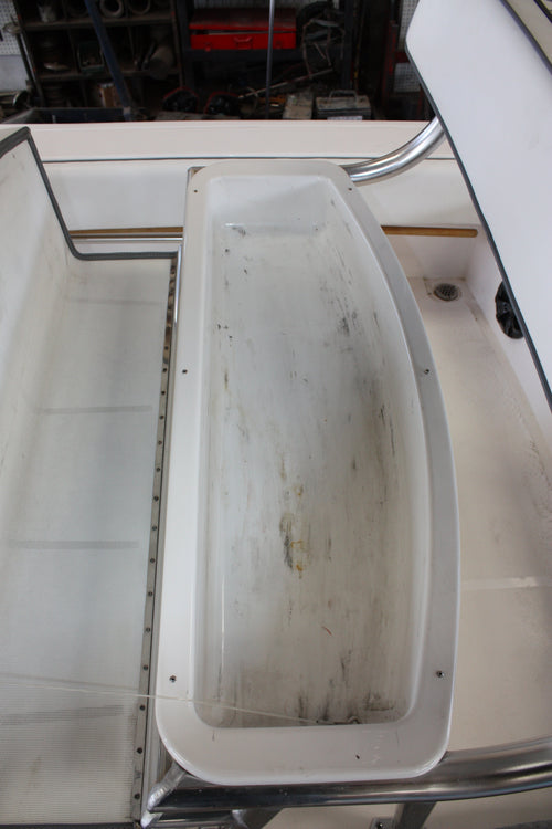 NPDCON0002 CONTENDER UNDER SEAT STORAGE DIVIDER
