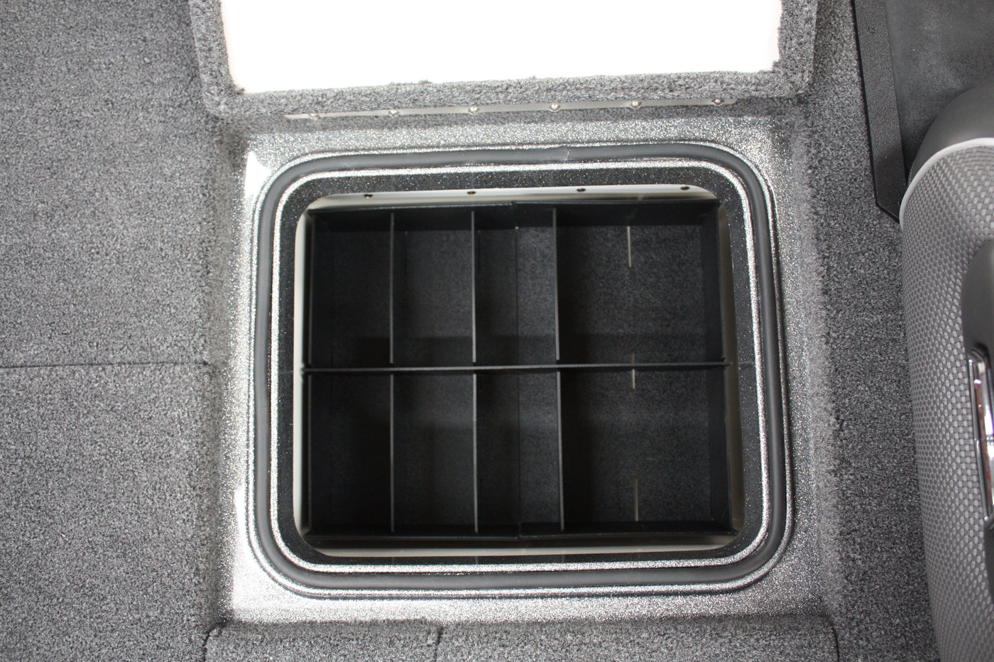 NPDRANG0018   Ranger® Z185 REAR COMPARTMENT SOFT BAIT ORGANIZER