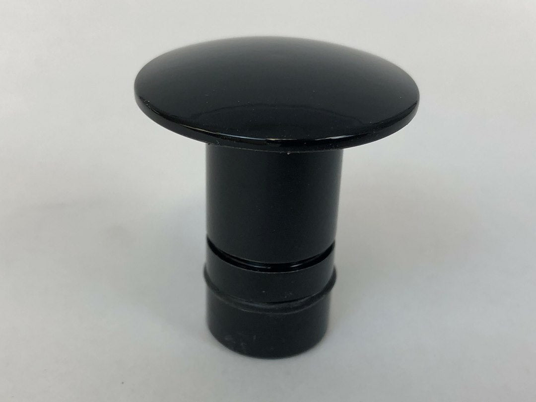 SEAT PLUG 0.75' HOLE -BLACK