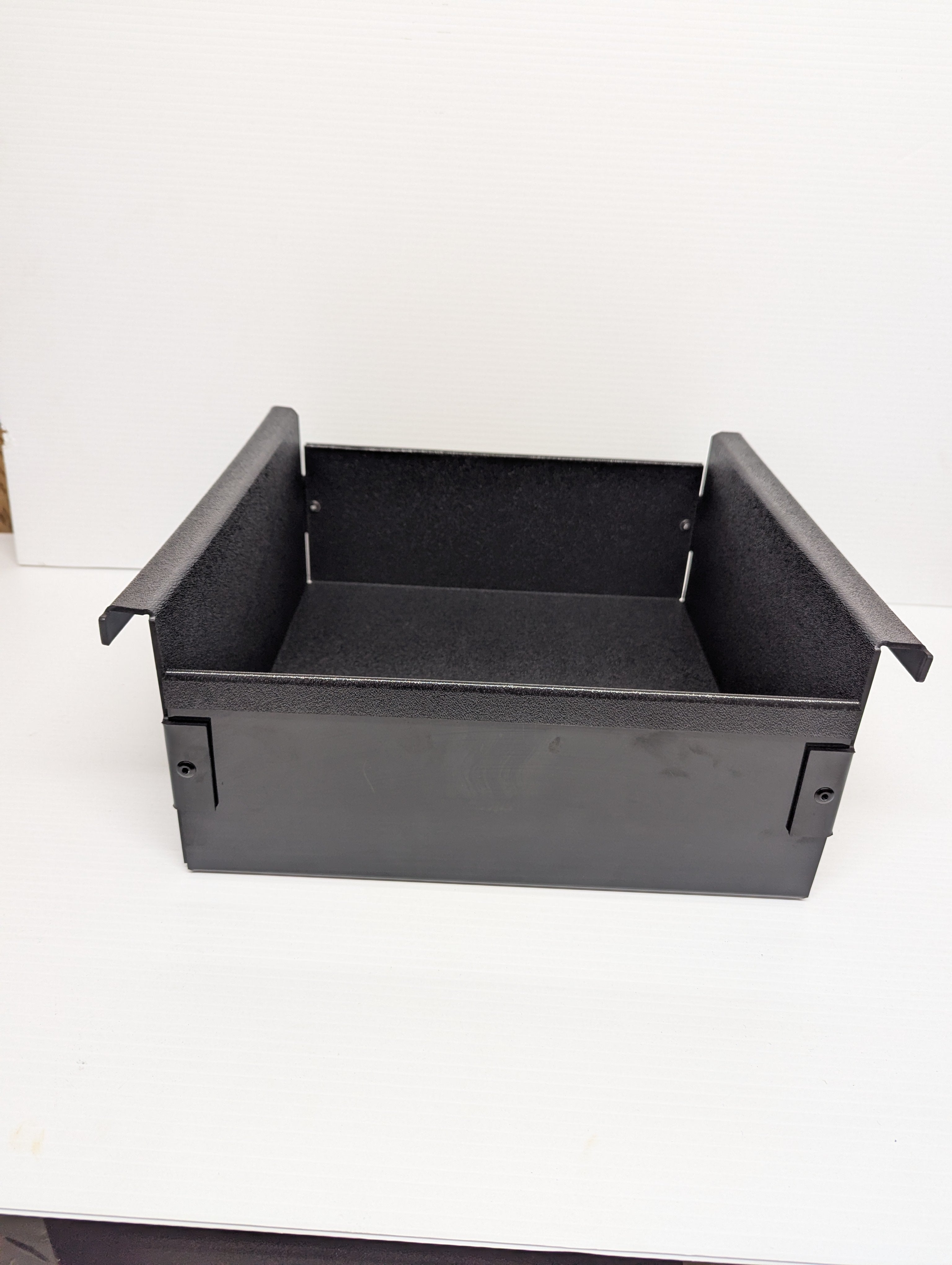 NPDSK0018 Skeeter® iCLASS BATTERY COMPARTMENT TRAY