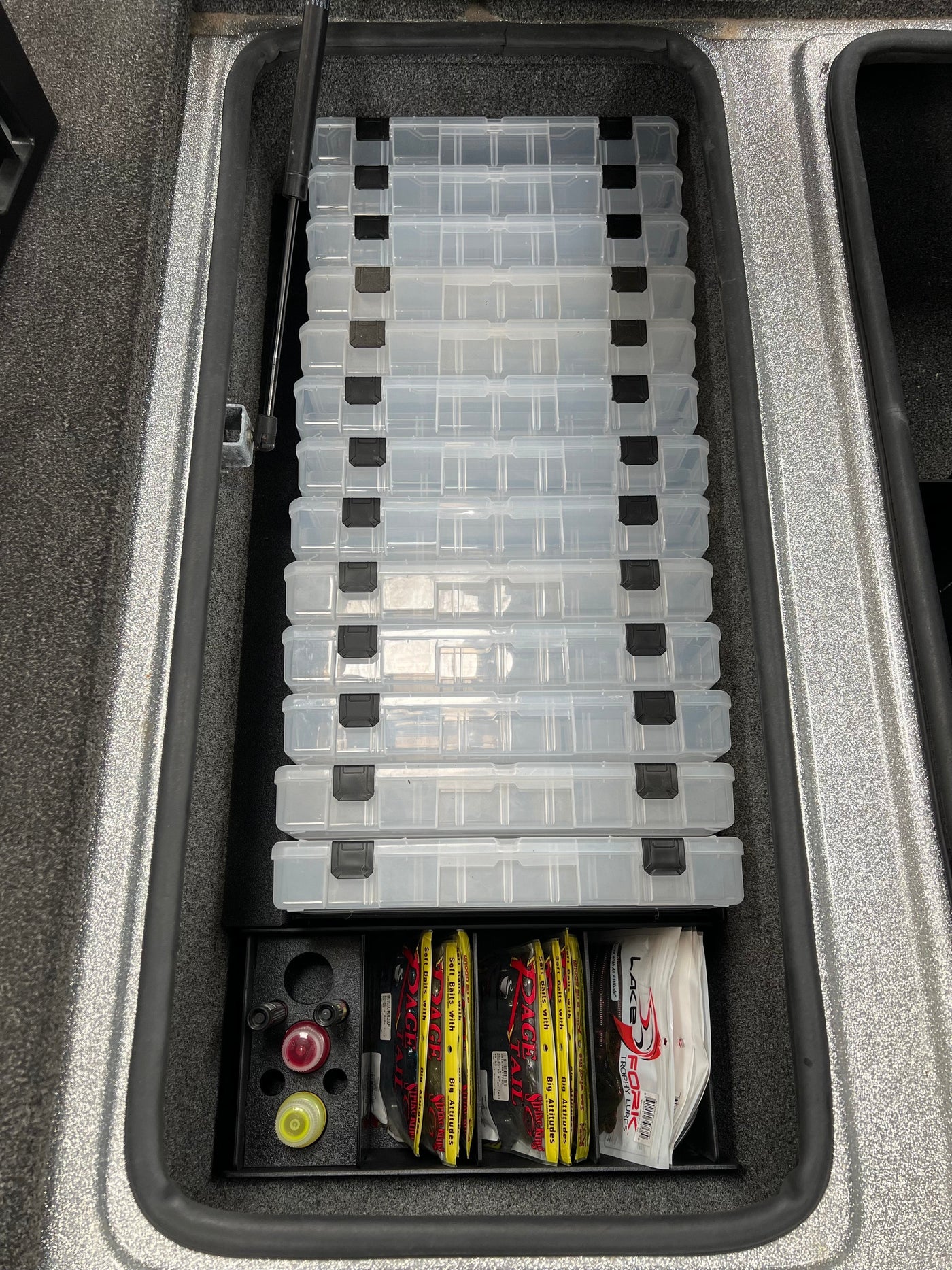 NPDLEG0004 2013 LEGEND ALPHA 211 CENTER COMPARTMENT KIT